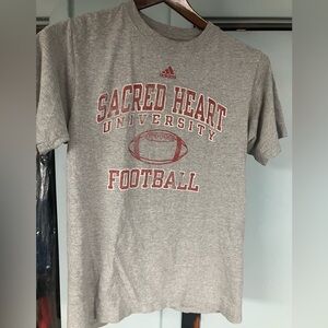 Adidas athletic brand sacred heart university football ncaa shirt size medium